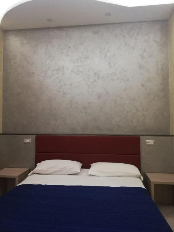 Отель Guest Planet Рим Экстерьер фото